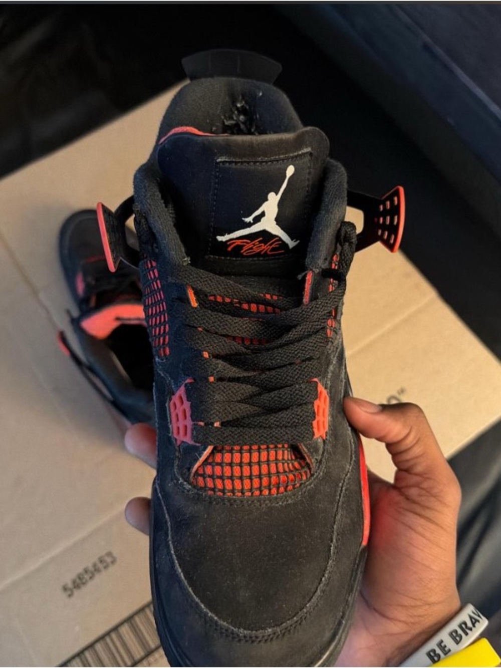 Jordan 4 Retro Mid Red Thunder Size 10/Size 11.5